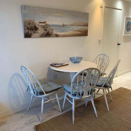Little Karenza Is The Perfect Cornish Getaway Villa Saint Anthony Buitenkant foto